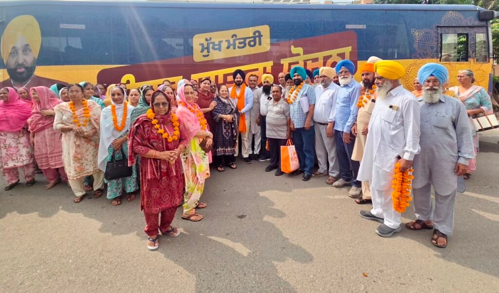 *ਵਿਧਾਇਕ ਅਜੀਤਪਾਲ ਸਿੰਘ ਕੋਹਲੀ ਨੇ ਮੁੱਖ ਮੰਤਰੀ ਤੀਰਥ ਯਾਤਰਾ ਨੂੰ ਦਿਖਾਈ ਹਰੀ ਝੰਡੀ*