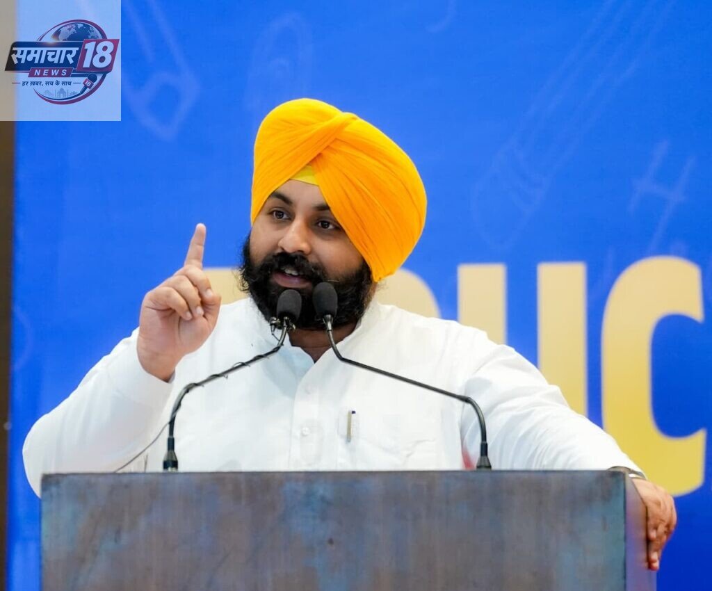 ਸਾਲ 2022 ਵਿੱਚ ਬਿਨਾਂ ਚਾਰਦੀਵਾਰੀ ਤੇ ਫ਼ਰਸ਼ ‘ਤੇ ਬੈਠ ਕੇ ਪੜ੍ਹਨ ਲਈ ਮਜ਼ਬੂਰ ਸਨ 4 ਲੱਖ ਵਿਦਿਆਰਥੀ ਪਰ ਅੱਜ ਦੇਸ਼ ਭਰ ‘ਚੋਂ ਸਕੂਲੀ ਸਿੱਖਿਆ ਵਿੱਚ ਮੋਹਰੀ ਬਣ ਕੇ ਉਭਰਿਆ ਪੰਜਾਬ: ਹਰਜੋਤ ਸਿੰਘ ਬੈਂਸ