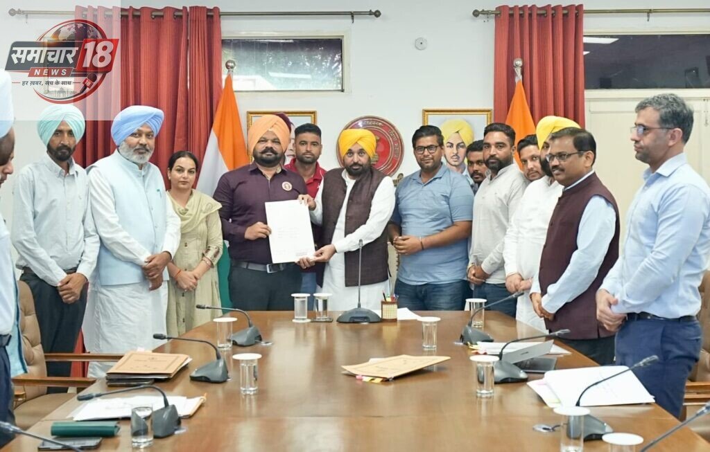ਮੁੱਖ ਮੰਤਰੀ ਭਗਵੰਤ ਸਿੰਘ ਮਾਨ ਵੱਲੋਂ ਆਦਰਸ਼ ਸਕੂਲਾਂ ਦੇ ਅਧਿਆਪਕਾਂ ਦੀ ਤਨਖਾਹ ਵਿੱਚ 120 ਫੀਸਦੀ ਤੋਂ ਵੱਧ ਦਾ ਵਾਧਾ ਕਰਨ ਦੀ ਮਨਜ਼ੂਰੀ