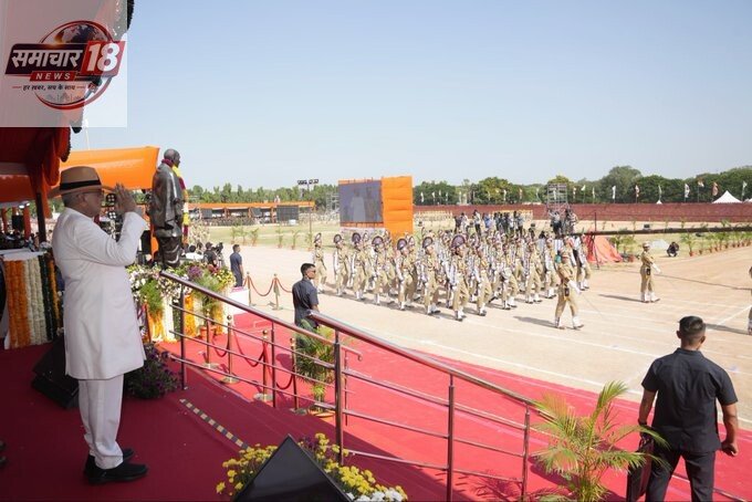 Vice-President Shri C. P. Radhakrishnan inspected the parade and witnessed the impressive March Past at the Hyderabad Liberation Day celebrations at Parade Ground, Secunderabad, today.